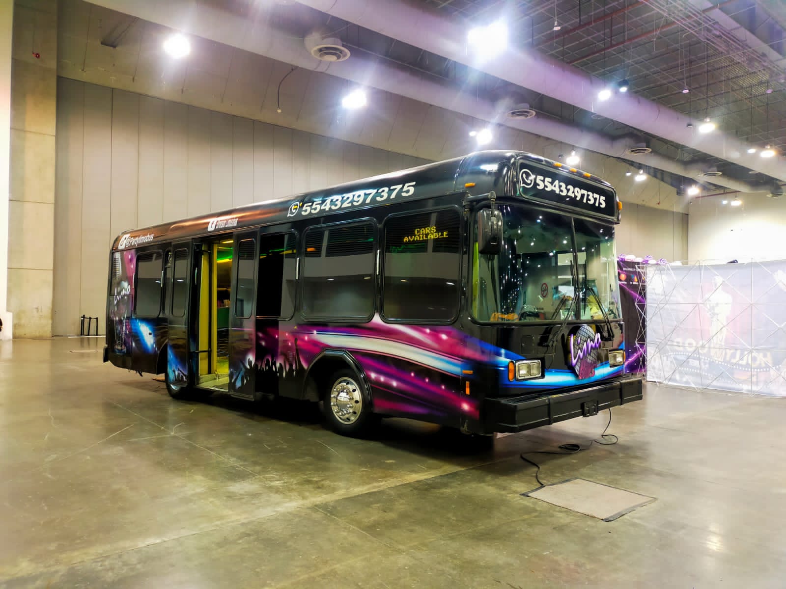 Cantaritos Party Bus - Vista frontal